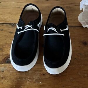 NIB ⭐️ 3/$20 Women’s Black Slip On Shoe, 9